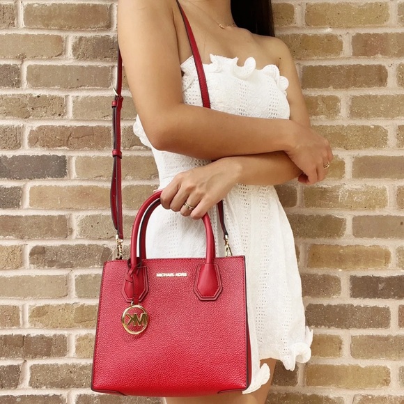 Michael Kors Messenger Leather Bag - Picture 4 of 11